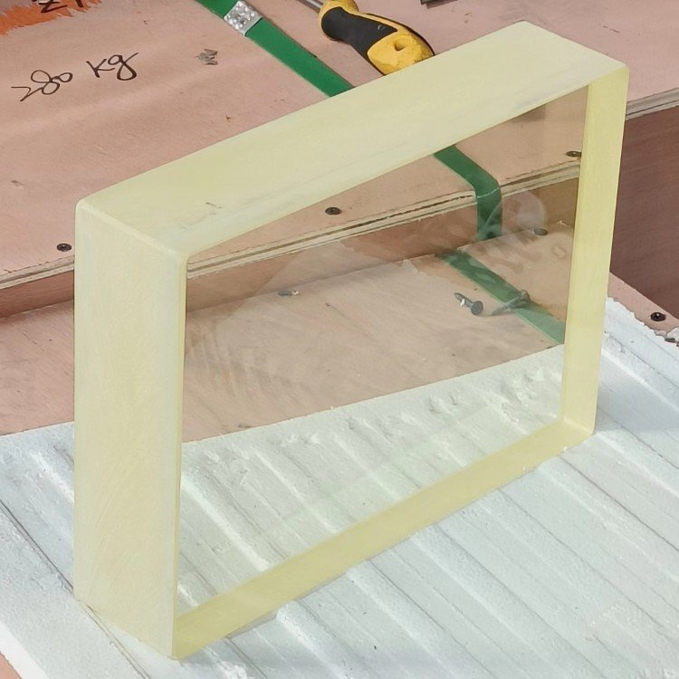 甘南铅玻璃是什么材料做的